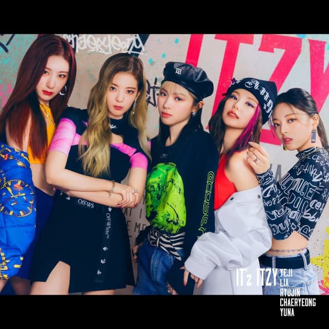 IT'z ITZY cover