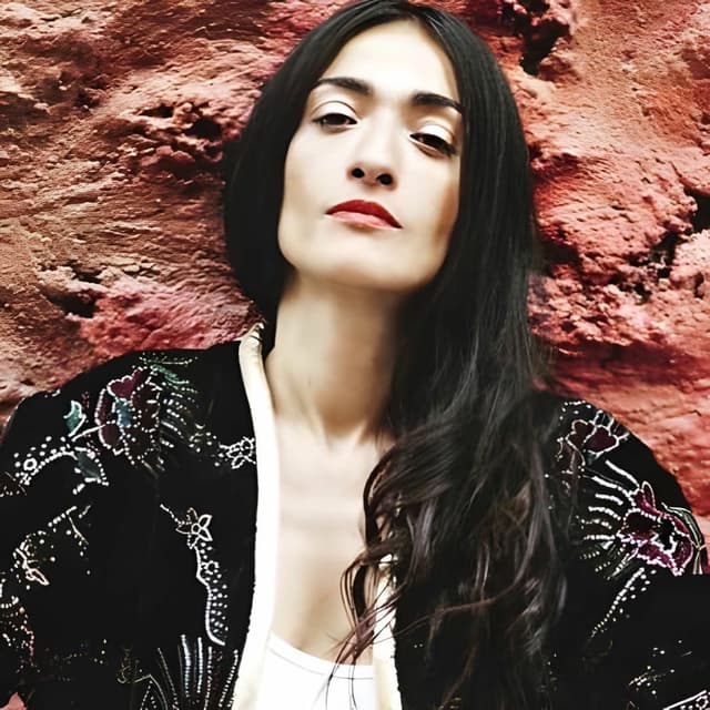Hindi Zahra
