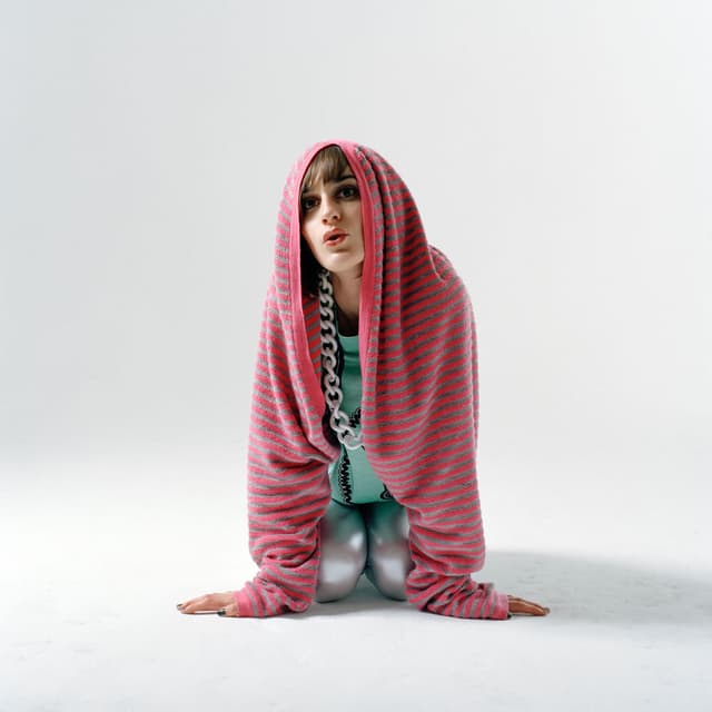 Qui est cette fille ? cover
