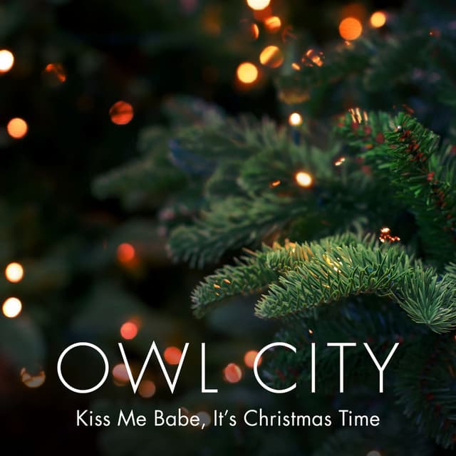 Kiss Me Babe, It's Christmas Time cover