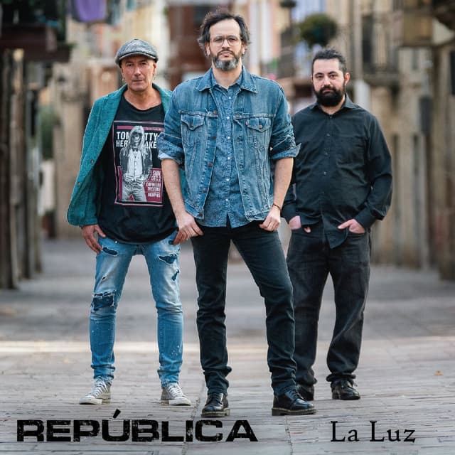 La Luz cover