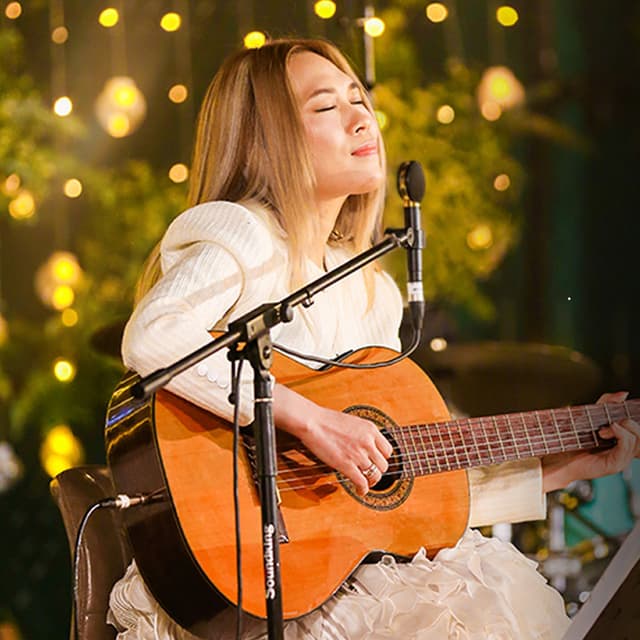 Tay Vớt Ánh Trăng (Live) cover