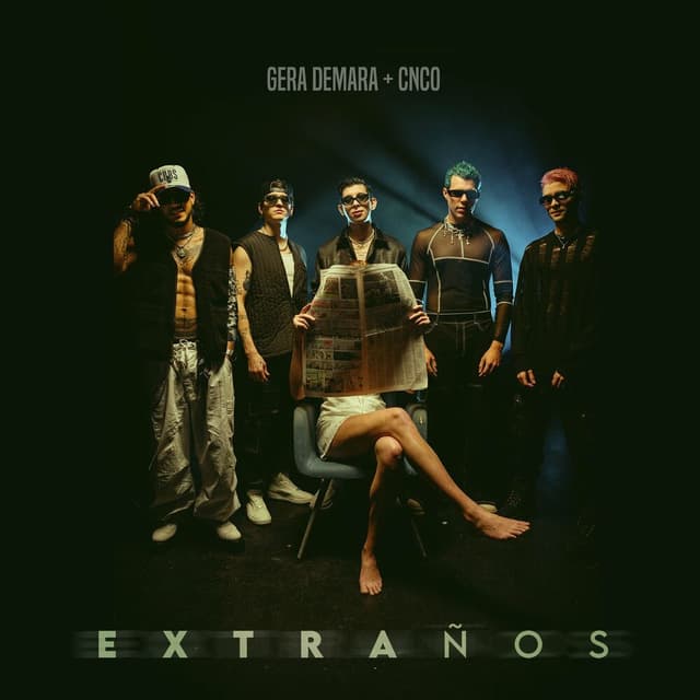 Extraños cover