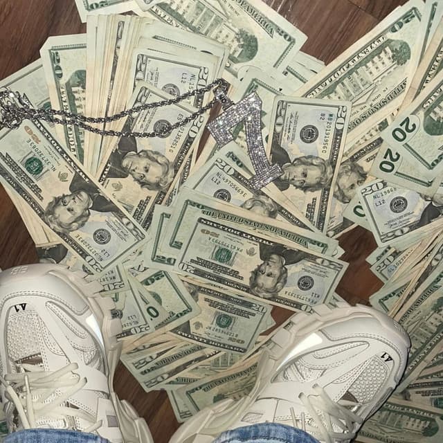 Hustle (feat. NolaBoy & Yung Ro) cover